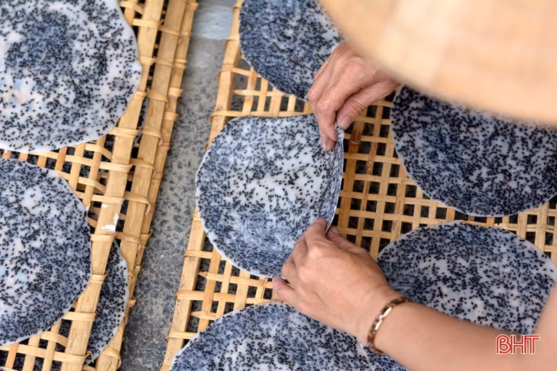 Về Kỳ Anh coi chừng “nghiện” bánh đa chợ Cầu!