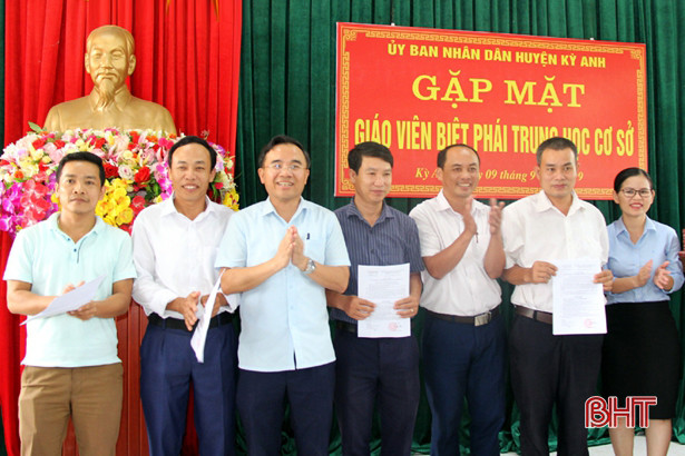 Huyện Kỳ Anh tiếp nhận 28 giáo viên biệt phái đến vùng khó khăn