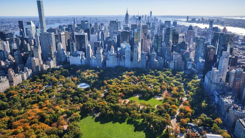 10. Adelaide (Australia): Được mệnh danh là thành phố làm hài lòng nhiều người nhất thế giới, Adelaide mang đến không gian sành điệu, sôi động với các lễ hội, di sản văn hóa phong phú, loạt điểm tham quan dành cho những người yêu thích lịch sử, văn hóa và hội sành ăn. Khí hậu Địa Trung Hải dễ chịu cũng góp phần thu hút du khách tới thành phố đáng sống này. Ảnh: The Advertiser. 10 thành phố đáng sống nhất thế giới