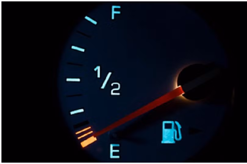 Để bình xăng quá cạn liệu có nguy hiểm?