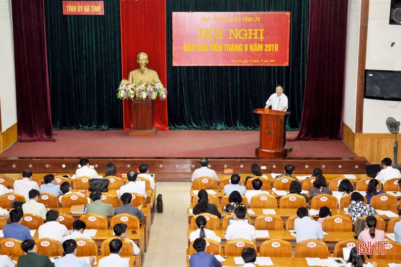 Báo cáo viên cần nắm bắt kịp thời tâm tư của nhân dân, phản bác các thông tin xấu độc