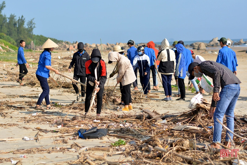 “Ngày chủ nhật xanh” sôi động của tuổi trẻ huyện Kỳ Anh