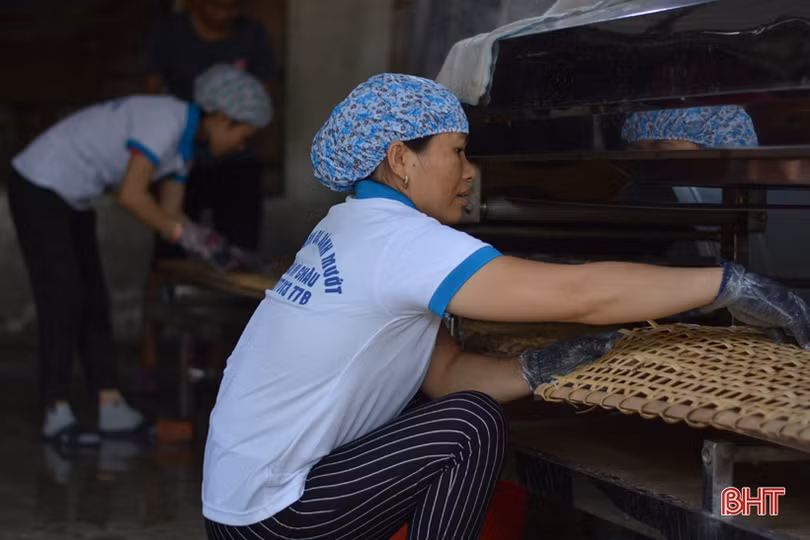 Về Kỳ Anh coi chừng “nghiện” bánh đa chợ Cầu!