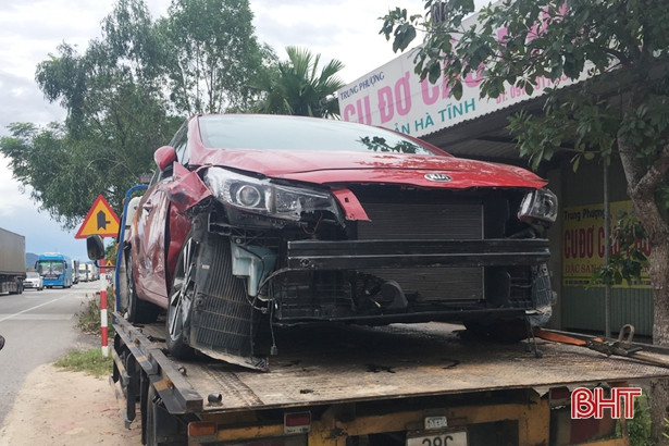 Va quệt giao thông, tuyến đường tránh TP Hà Tĩnh bị ùn tắc