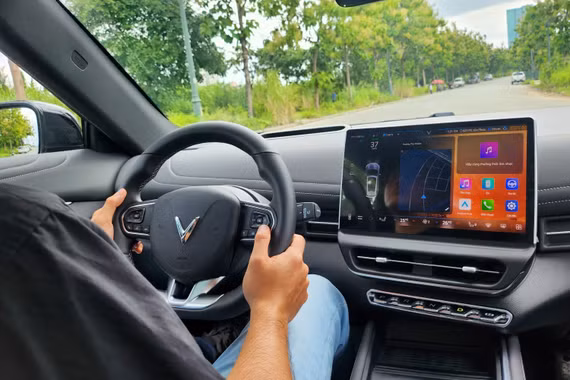 Trời nắng nóng, dùng ôtô điện chơi lễ cần lưu ý gì?