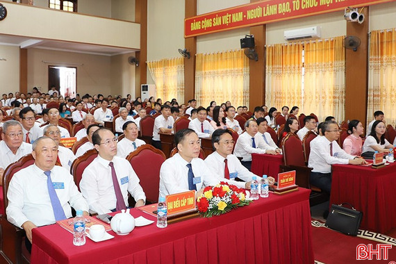 Phó Bí thư Thường trực Tỉnh ủy dự Đại hội Đảng bộ xã Can Lộc lần thứ nhất 