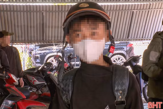 Học sinh “độ” xe điện chạy gần 90 km/h: Hiểm họa đường phố!