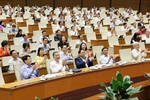 Quốc hội thông qua nghị quyết sửa Hiến pháp, chính thức bỏ cấp huyện