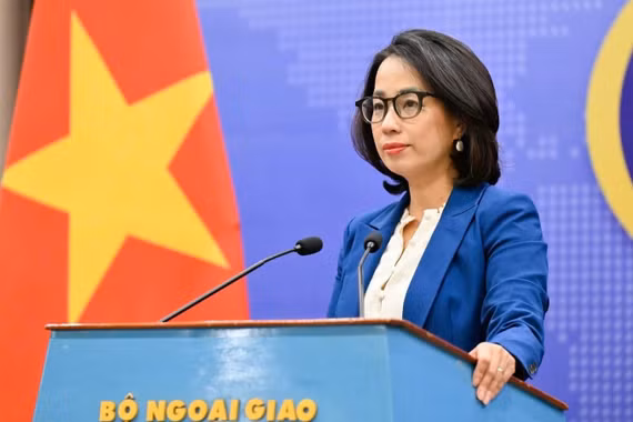 Tàu của Việt Nam chở 62 người chìm trên biển, đã cứu được 45 người