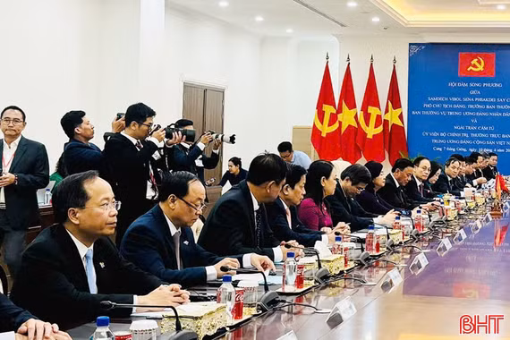 Chuyến thăm Campuchia của Thường trực Ban Bí thư Trần Cẩm Tú