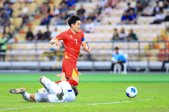 Đêm nay Gala trao giải Quả bóng vàng 2025: Ai sẽ đăng quang?