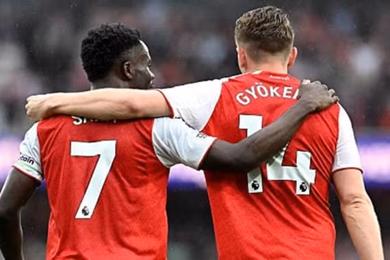 Arsenal đè bẹp Fulham 3-0: Bukayo Saka và Viktor Gyokeres rực sáng tại Emirates