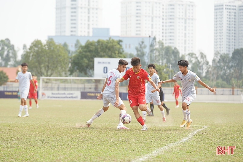 U17 Hồng Lĩnh Hà Tĩnh - từ “chú lính chì” đến ngôi vị á quân quốc gia ảnh 8 U17 Hồng Lĩnh Hà Tĩnh - từ “chú lính chì” đến ngôi vị á quân quốc gia