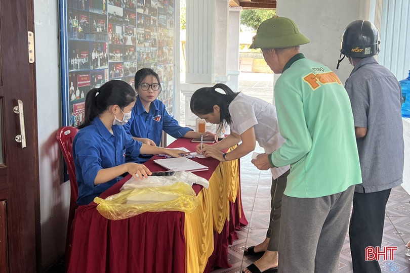 Formosa Hà Tĩnh phối hợp khám, cấp thuốc miễn phí cho hơn 200 người dân