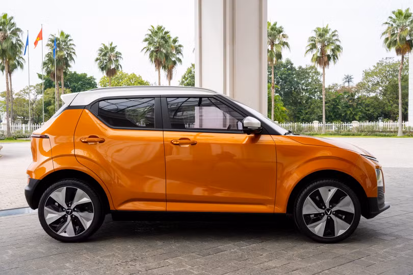 VinFast VF 5 Plus có giá 458 triệu đồng - crossover thay thế Fadil