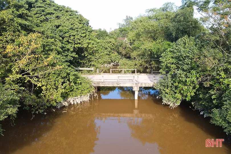 Sớm tu sửa cầu, nạo vét sông Nhe để thoát cảnh ngập lụt