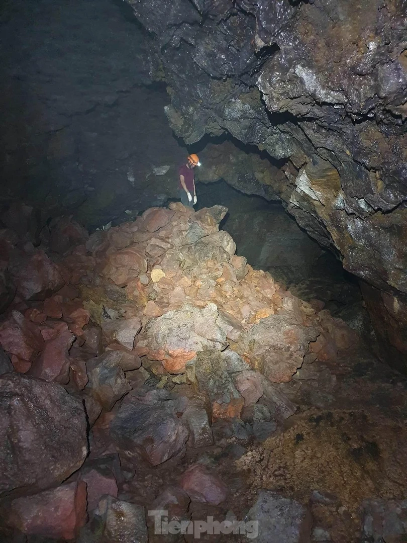 Phát hiện mới về hang động núi lửa dài nhất Đông Nam Á tại Đắk Nông