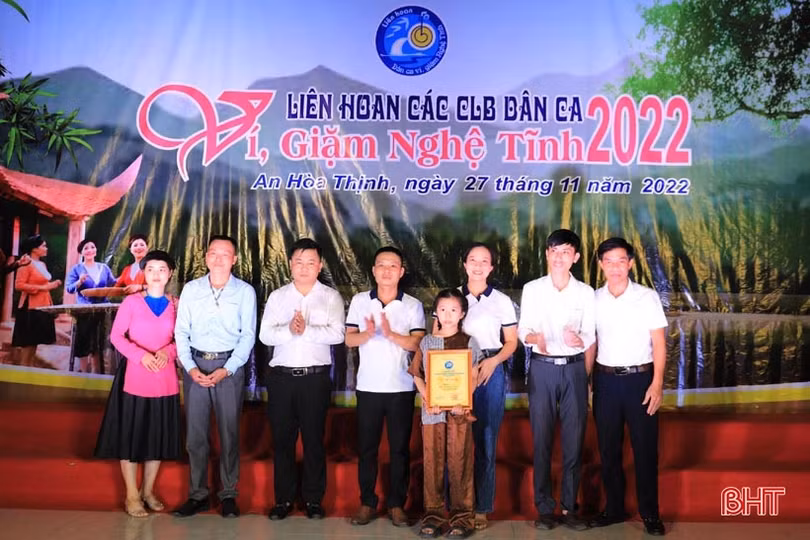 Liên hoan các CLB dân ca ví, giặm huyện Hương Sơn