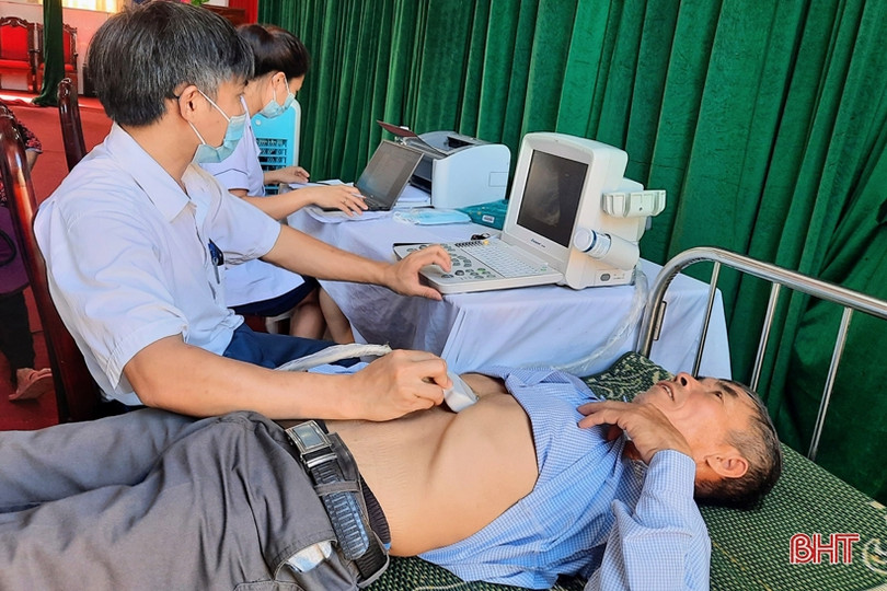 Formosa Hà Tĩnh phối hợp khám, cấp thuốc miễn phí cho hơn 200 người dân