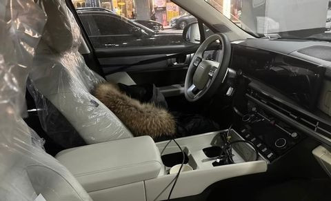 Hyundai Santa Fe 2024 lộ ảnh nội thất sang trọng như Grandeur