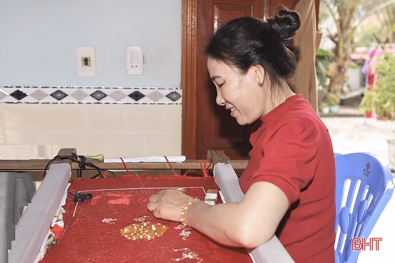 Người phụ nữ vùng giáo đồng hành cùng chị em khó khăn 