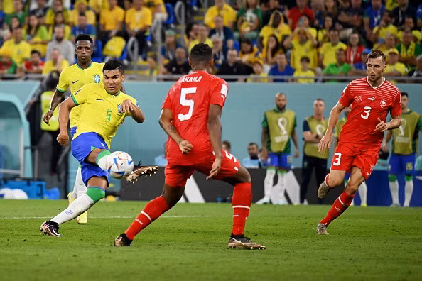 Brazil, Bồ Đào Nha vượt qua vòng bảng World Cup