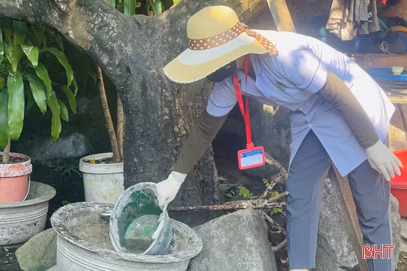 Thời tiết thất thường, dịch sốt xuất huyết ở Hà Tĩnh vẫn chưa được kiểm soát