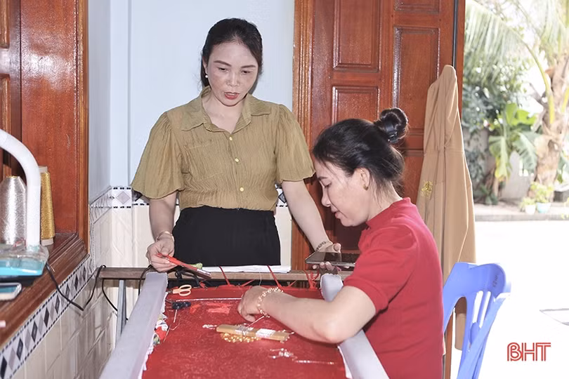 Người phụ nữ vùng giáo đồng hành cùng chị em khó khăn 