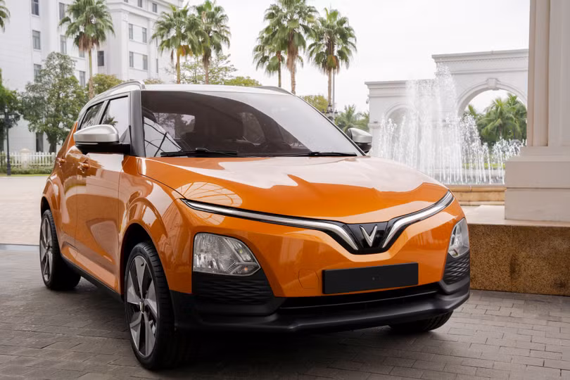 VinFast VF 5 Plus có giá 458 triệu đồng - crossover thay thế Fadil