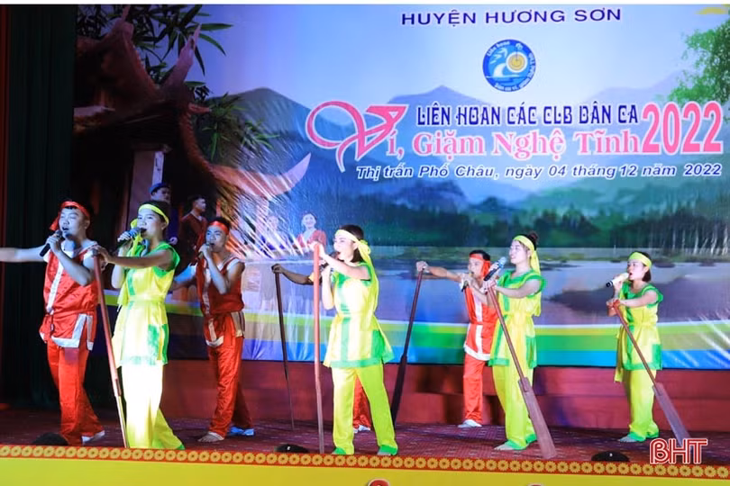 Lắng đọng Liên hoan các CLB dân ca ví, giặm huyện Hương Sơn