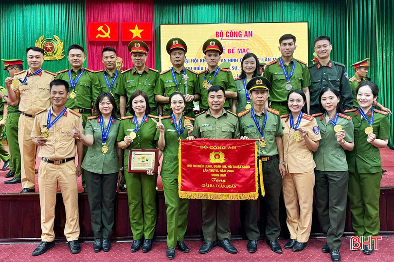 Đội tuyển Công an tỉnh Hà Tĩnh giành giải 3 toàn đoàn tại hội thi hội thi điều lệnh, bắn súng, võ thuật CAND lần thứ VI cụm thi số 4. bqbht_br_cong-an-ha-tinh-1.jpg