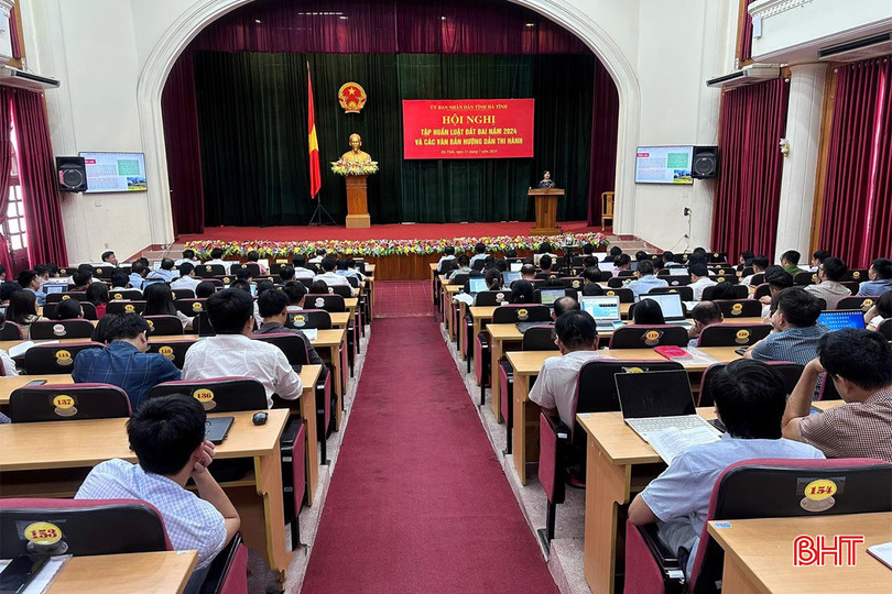 UBND tỉnh tổ chức hội nghị tập huấn về các văn bản hướng dẫn thi hành Luật Đất đai năm 2024. Luat-dat-dai-3.jpg