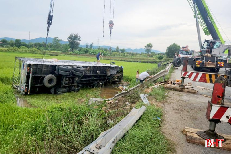 DT z5733706814615_3c68d2afc69b2db34fca7677d67a8f10.jpg