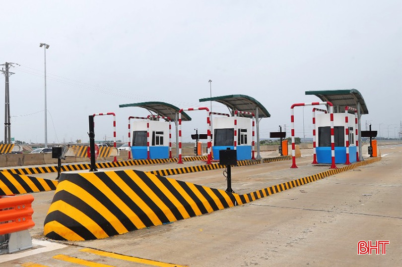 Hệ thống trạm thu phí cao tốc Diễn Châu - Bãi Vọt đang được hoàn thiện. bqbht_br_cao-toc-dien-chau-bai-vot.jpg