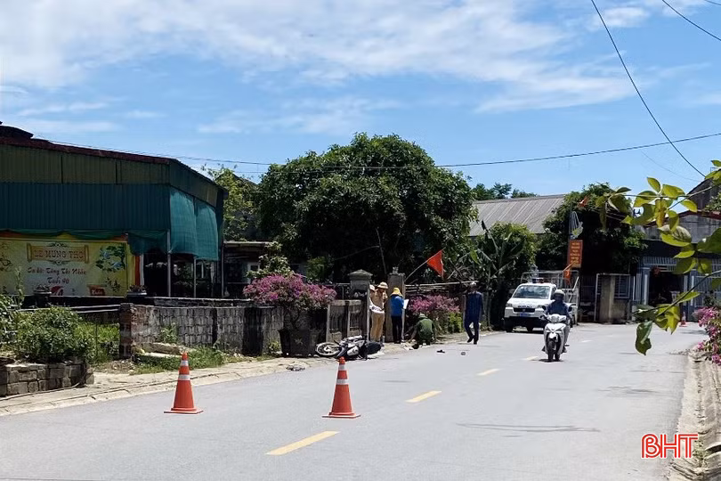 Cuối tháng 5/2024, xe mô tô của 3 nam sinh học ở Trung tâm Giáo dục nghề nghiệp – giáo dục thường xuyên Kỳ Anh tự đâm vào bồn cây, tường nhà dân khiến 1 người tử vong - được xác định là người cầm lái xe mô tô nhưng không có giấy phép lái xe theo quy định, 2 người bị thương.