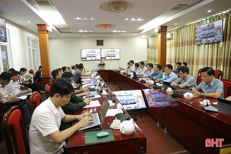 Các đại biểu tham dự ở điểm cầu Hà Tĩnh. bao-so-6-1-5342-7618.jpg