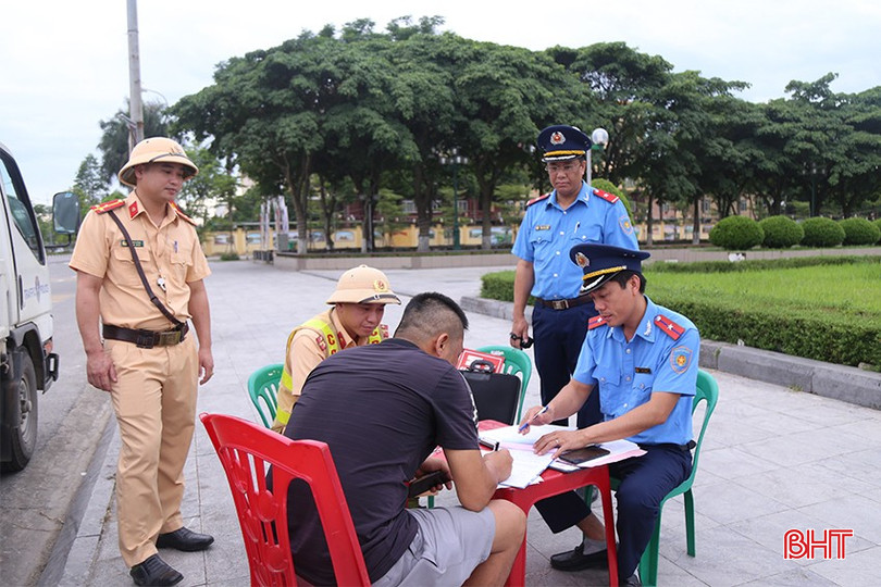 Lực lượng Thanh tra giao thông và CSGT Công an Hà Tĩnh thường xuyên phối hợp tuần tra, xử lý vi phạm về trật tự ATGT. bqbht_br_an-toan-giao-thong-2.jpg