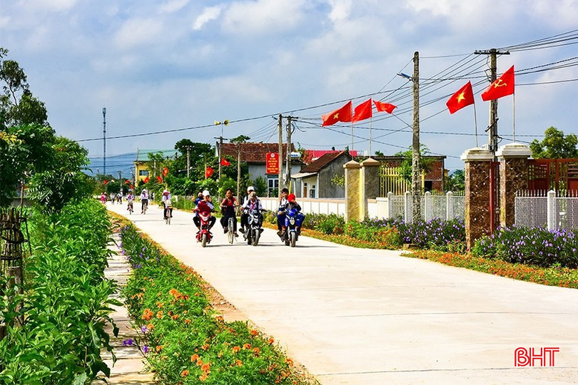 Hà Tĩnh thực hiện hiệu quả trong việc vận dụng các nguồn lực thực hiện Chương trình mục tiêu quốc gia xây dựng nông thôn mới. bqbht_br_hdnd.jpg