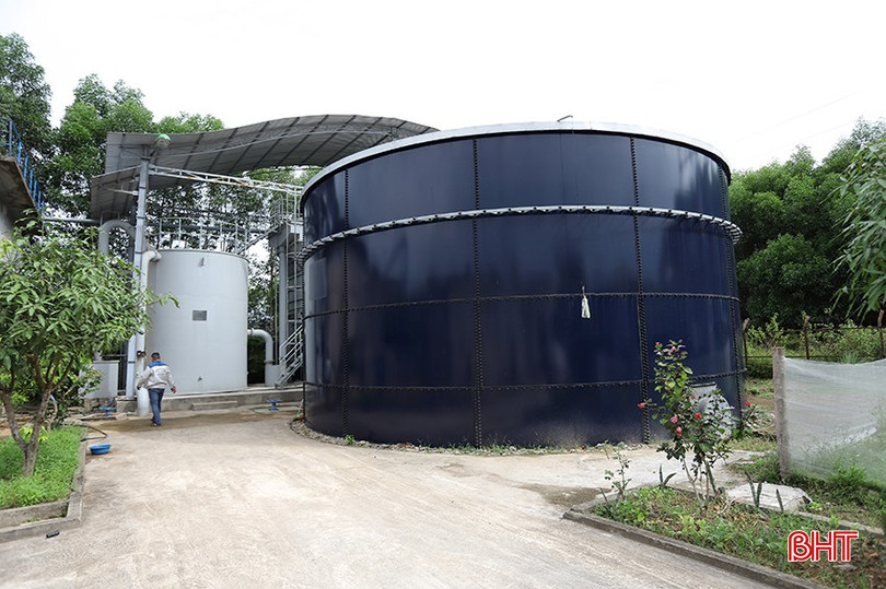 Trung tâm NS&VSMTNT Hà Tĩnh đang quản lý, vận hành 7 công trình cấp nước tập trung cung cấp nước sạch đảm bảo tiêu chuẩn cho hơn 27.500 hộ khách hàng vùng nông thôn. bqbht_br_nuoc-sach-004.jpg