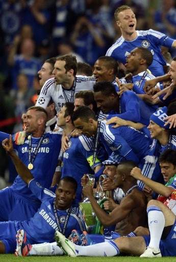 Khám Phá Tiểu Sử Cầu Thủ Didier Drogba - Hành Trình Từ Cậu Bé Mồ Côi Đến Huyền Thoại Bóng Đá