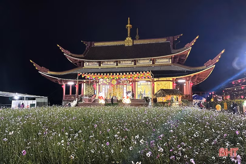 Đầu xuân, nhiều người dân lại hướng về Ngã ba Đồng Lộc