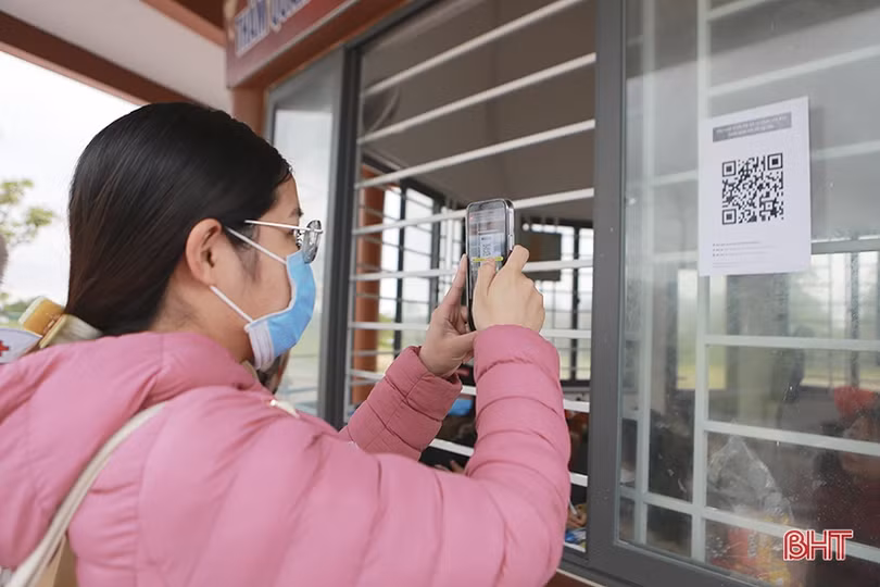 Hơn 1.200 lượt khách du xuân ở chùa Hương Tích trong 3 ngày tết