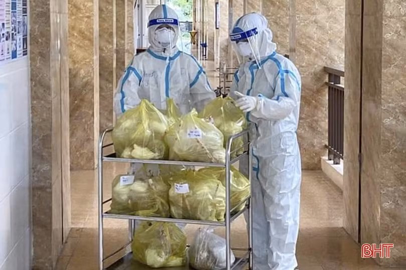 Ấm áp ngày tết tại các bệnh viện, cơ sở điều trị F0 ở Hà Tĩnh