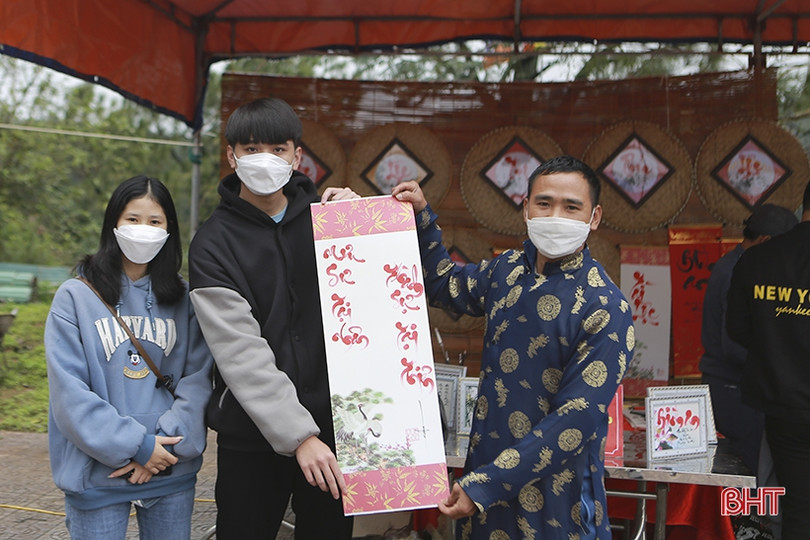 Hơn 1.200 lượt khách du xuân ở chùa Hương Tích trong 3 ngày tết