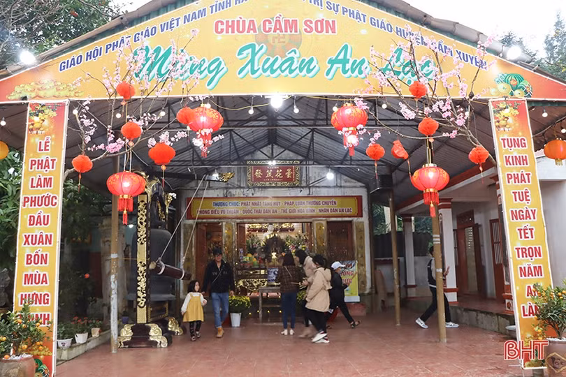 Đầu xuân, về Khu du lịch Thiên Cầm vãn cảnh chùa Cầm Sơn