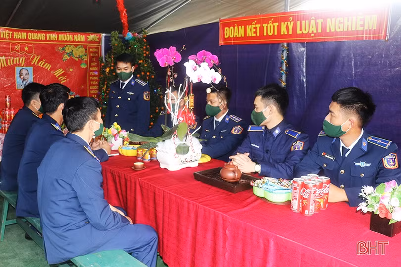Đón xuân trên tàu cảnh sát biển ở Hà Tĩnh