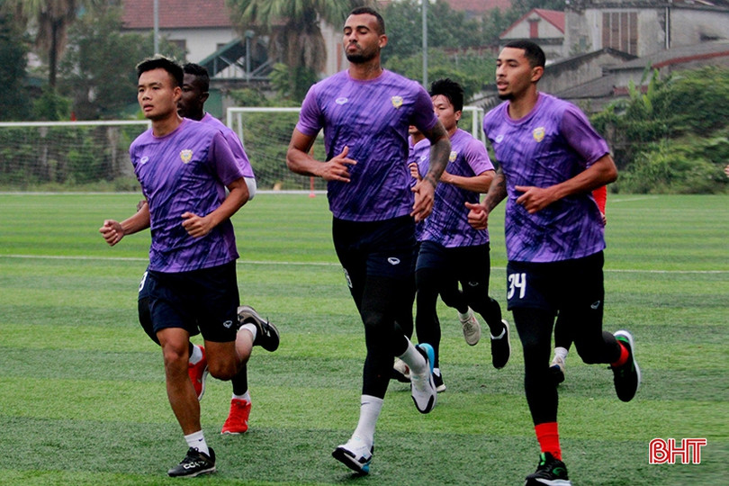CLB Hồng Lĩnh Hà Tĩnh hội quân, tập luyện sau kỳ nghỉ tết Nguyên đán