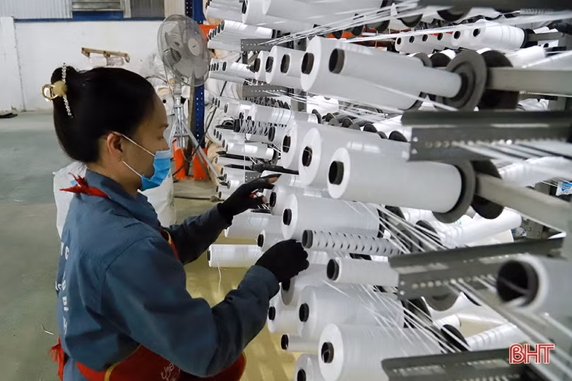 Doanh nghiệp, nhà máy Hà Tĩnh đẩy mạnh SXKD ngay từ đầu xuân