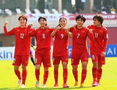 HLV Mai Đức Chung: “Chiến thắng của ĐT nam Việt Nam giúp chúng tôi mạnh hơn”