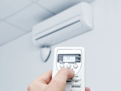25 - 26 độ c là mức nhiệt hợp lý khi sử dụng điều hòa nhiệt độ. Ảnh minh họa: Internet neu khong muon dieu hoa phat no dung de thap hon 26 do c